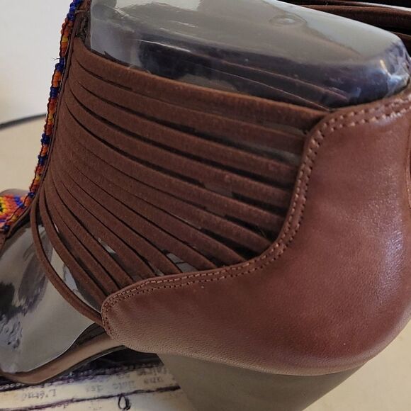 - - Vince Camuto beaded  leather Shoes - Picture 9 of 14